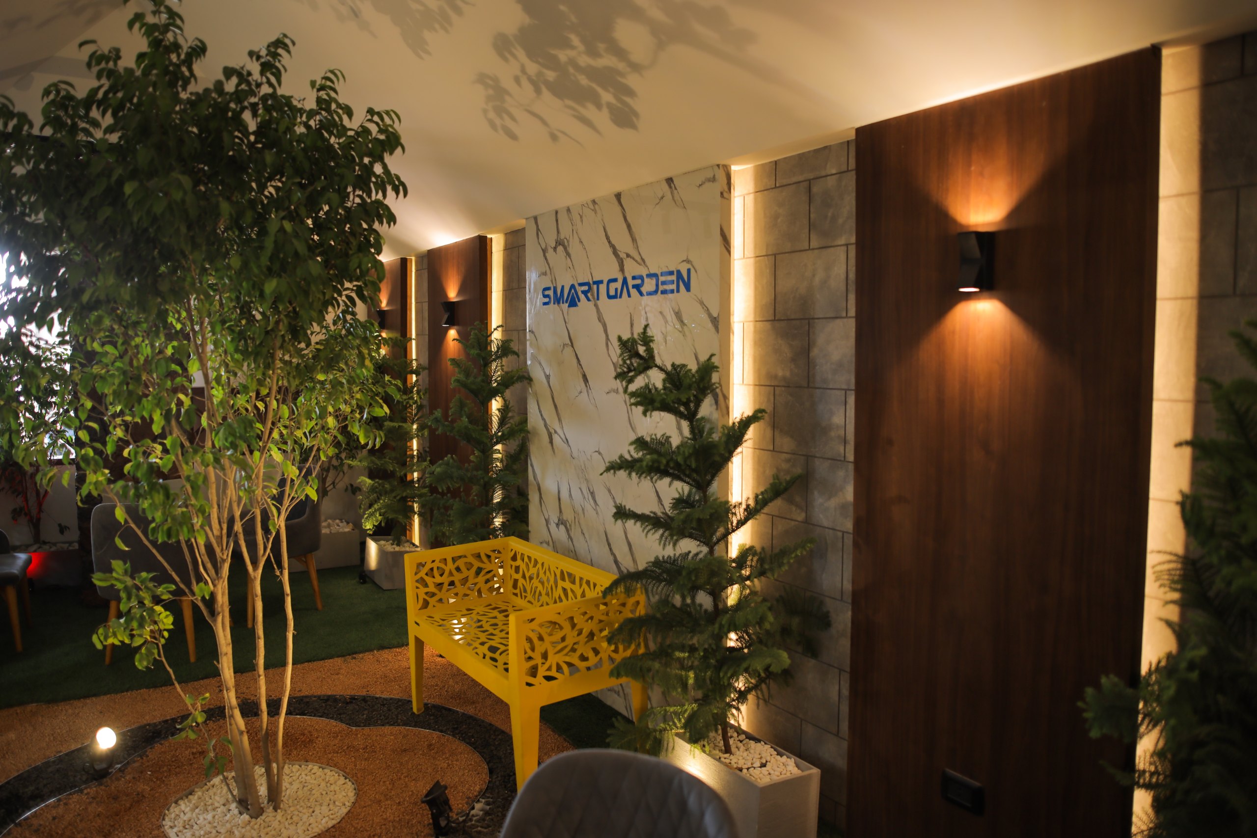 SMART GARDEN BOOTH LE MARCHE — project image 13